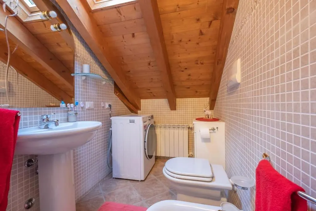 Happy Guest Apartments - Alpin Chalet Borno Italien